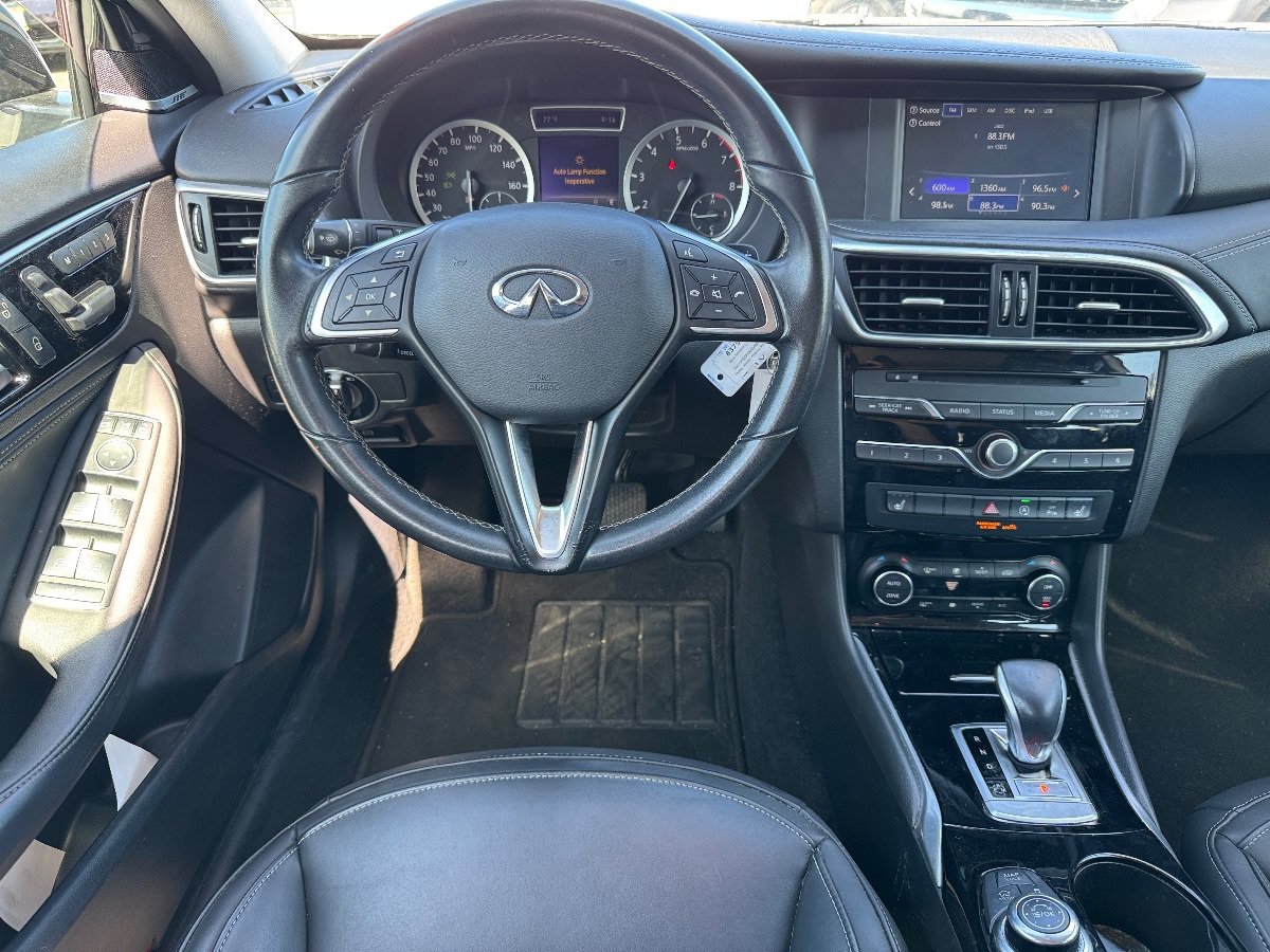 Used 2019 INFINITI QX30 w/ Cargo Package FWD image 16