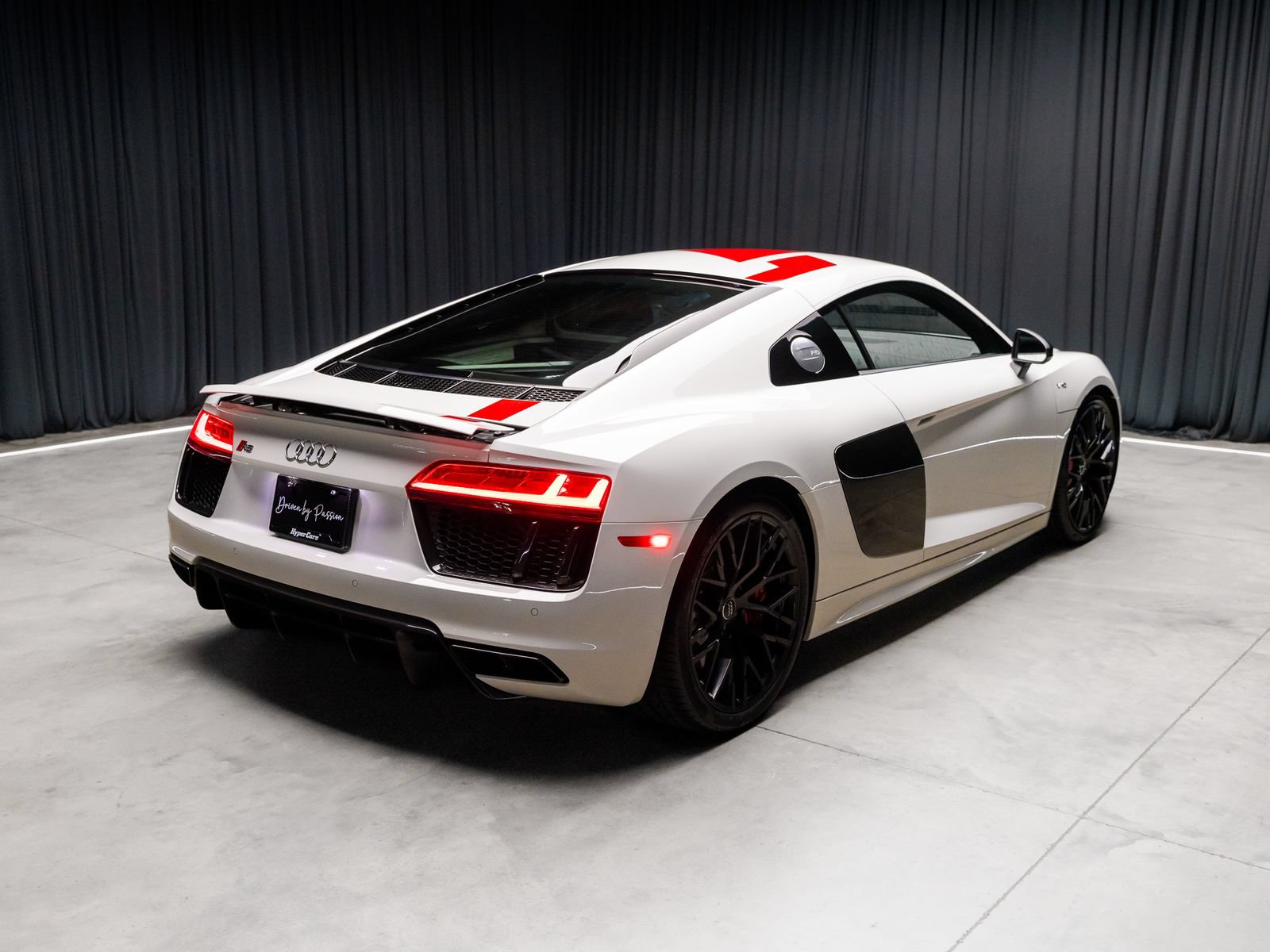 Used 2018 Audi R8 V10 w/ 20" Wheel Package RWD image 39