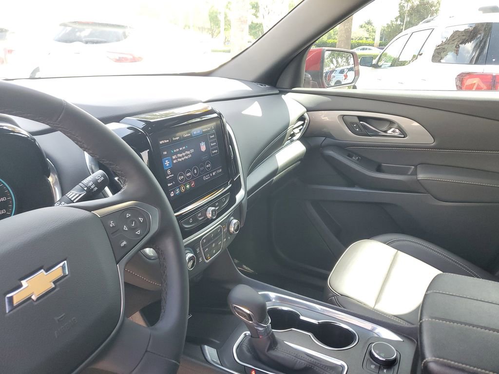 Certified 2023 Chevrolet Traverse LT image 23
