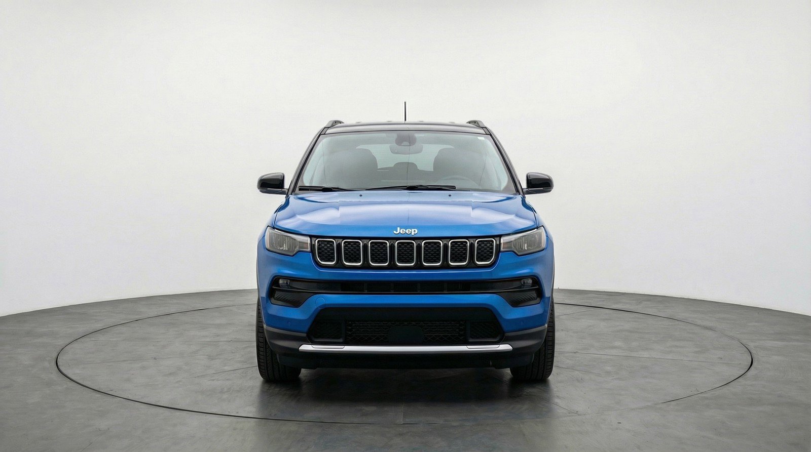 Used 2025 Jeep Compass Limited AWD/4WD image 2