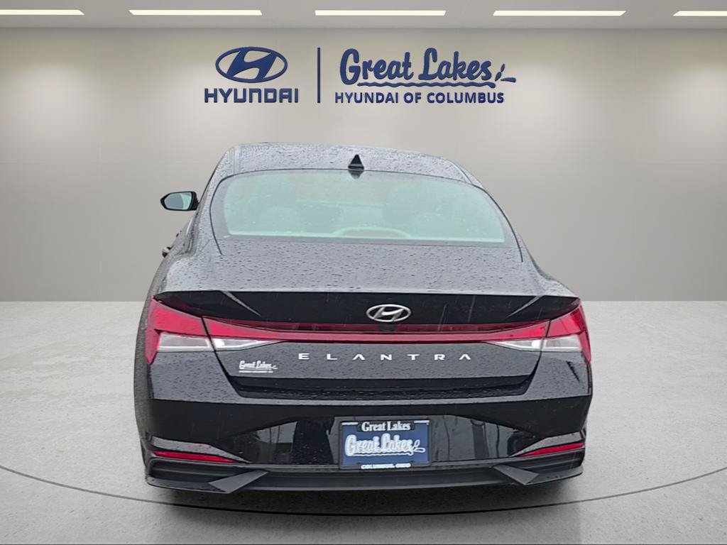 Certified 2023 Hyundai Elantra SEL FWD image 3