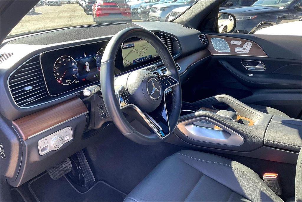 Certified 2025 Mercedes-Benz GLE 450 4MATIC image 11