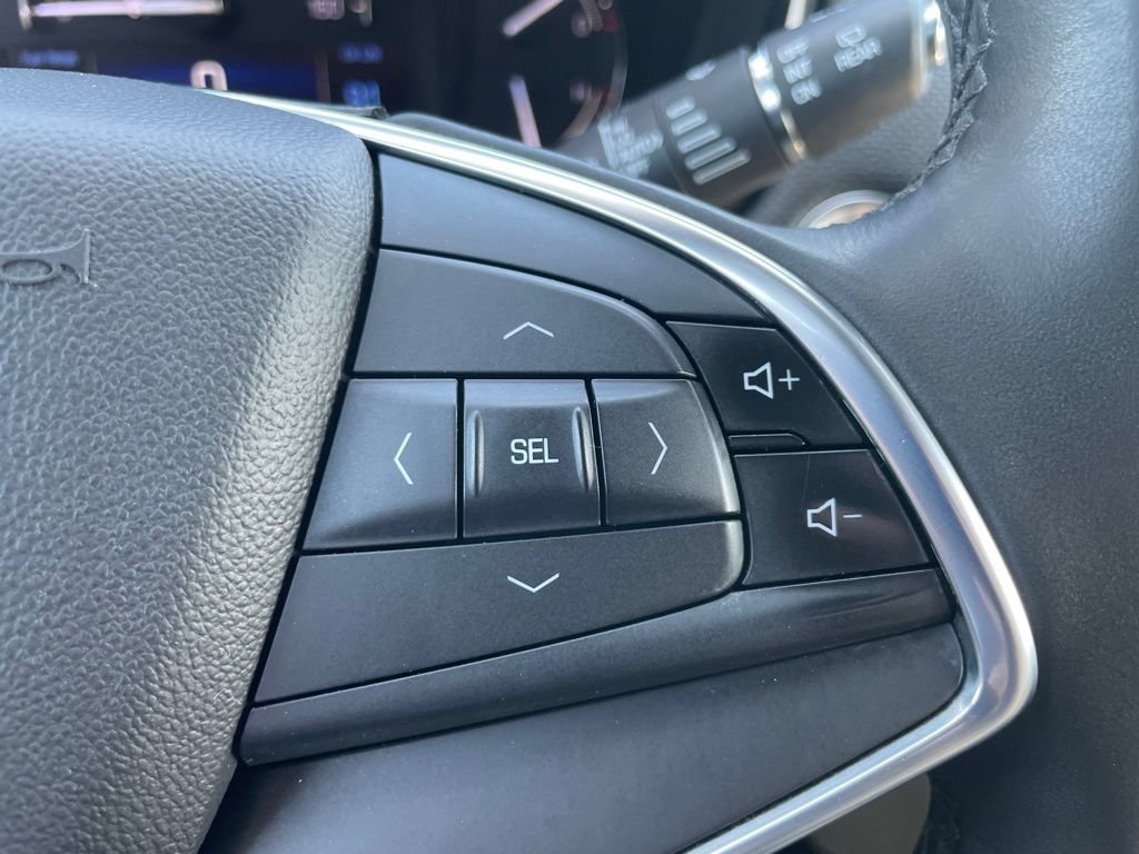 Used 2018 Cadillac XT5 Luxury AWD/4WD image 12