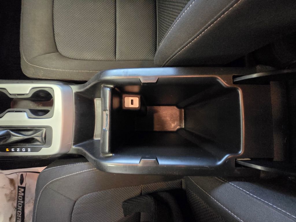 Used 2016 Chevrolet Colorado LT w/ LT Convenience Package image 18