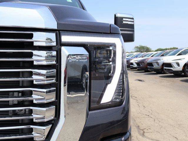 New 2025 GMC Sierra 2500 Denali w/ Technology Package image 8