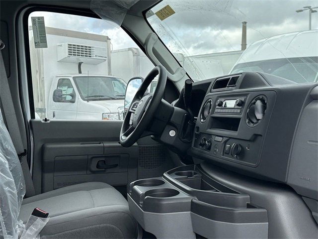 New 2024 Ford E-450 and Econoline 450 Super Duty w/ Power Windows & Locks Group image 28