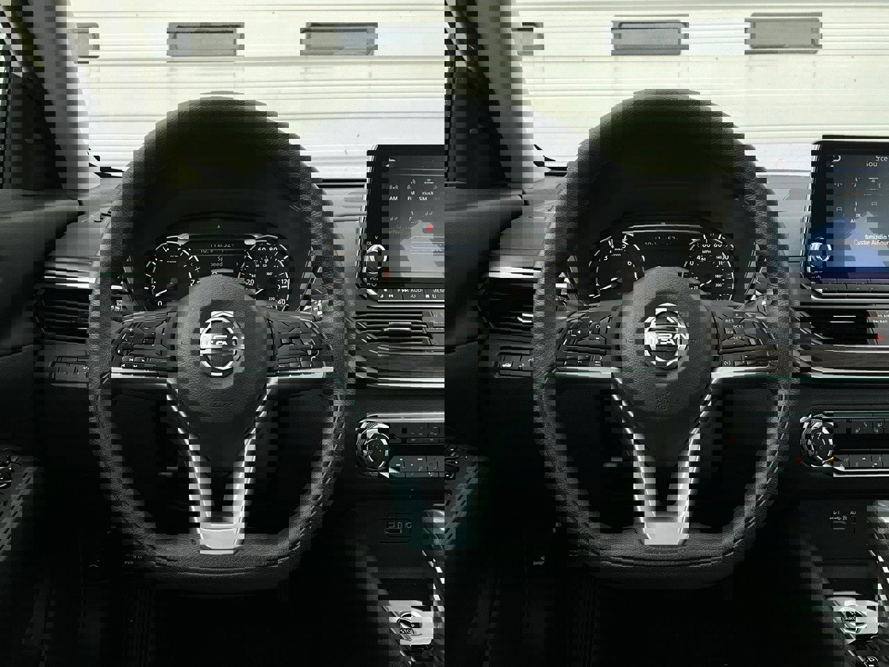 Used 2025 Nissan Altima 2.5 SV image 31