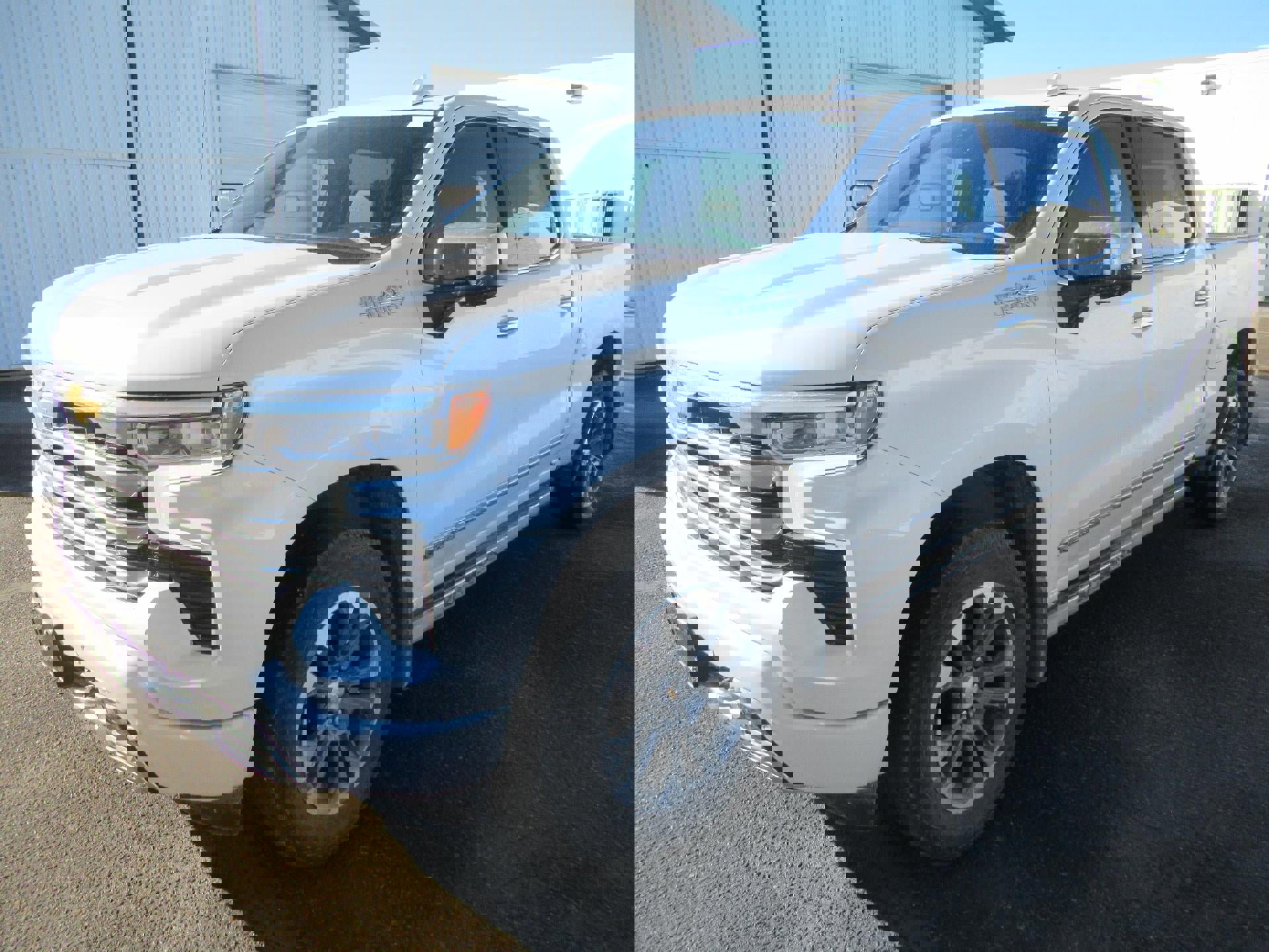 Certified 2025 Chevrolet Silverado 1500 High Country w/ Z71 Off-Road Package image 1