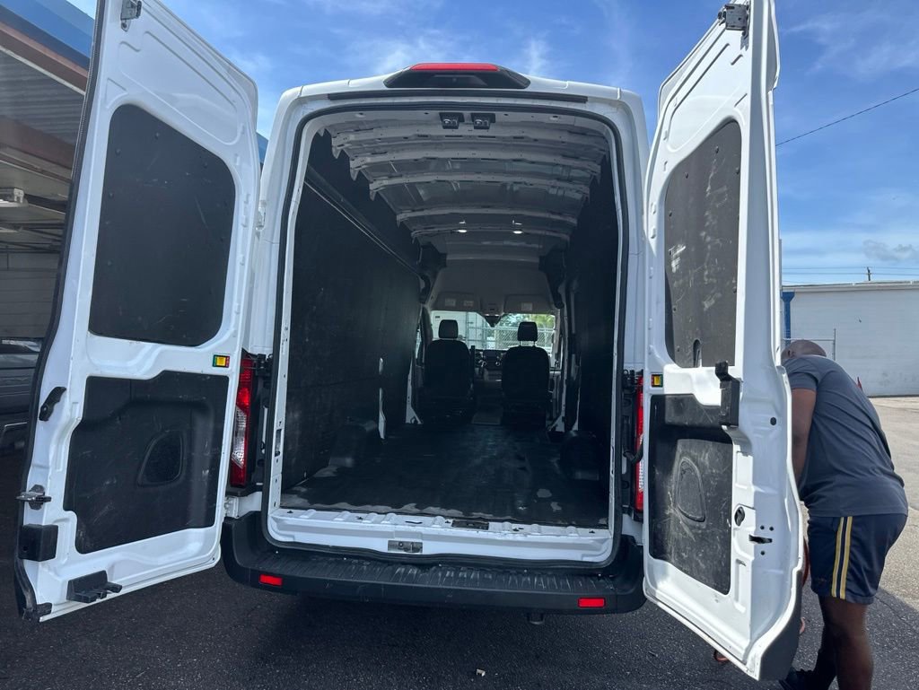 Used 2024 Ford Transit 250 148 High Roof Extended AWD w/ Load Area Protection Package image 9