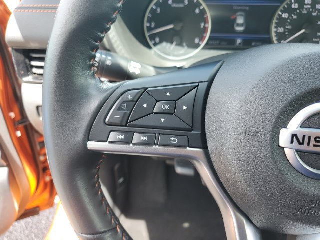 Used 2022 Nissan Sentra SR w/ Electronics Package FWD image 16