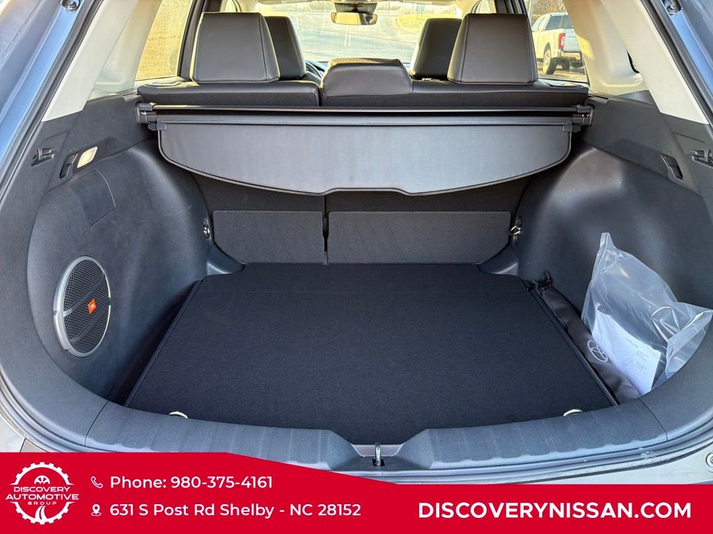 Used 2023 Toyota Corolla Cross XLE image 36