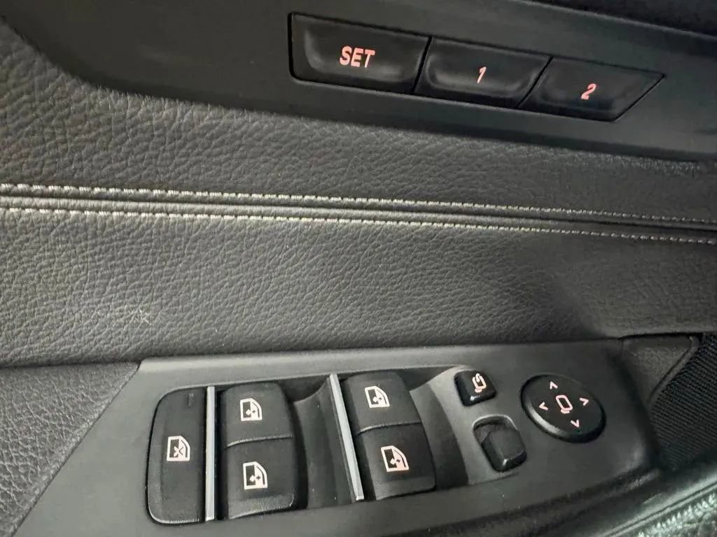 Used 2018 BMW 530i xDrive 530i xDrive image 15