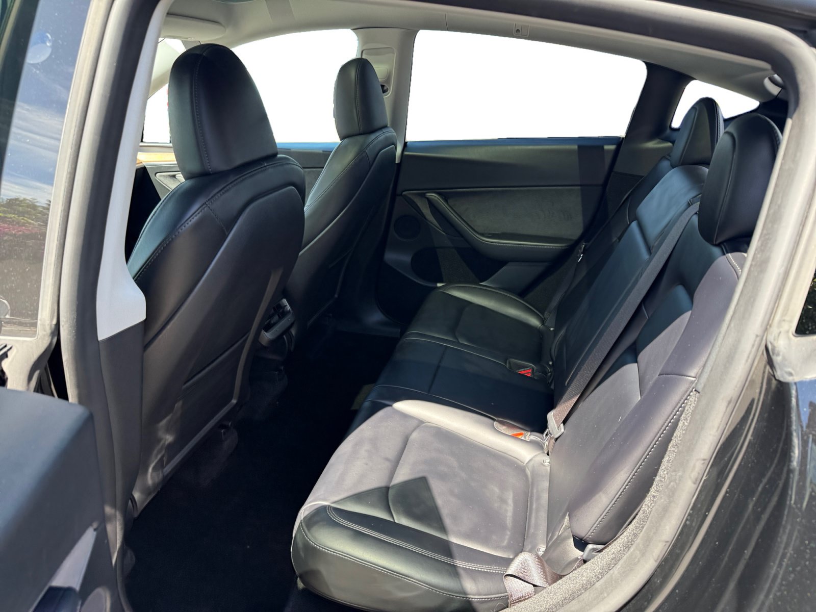 Used 2023 Tesla Model Y Long Range AWD/4WD image 16