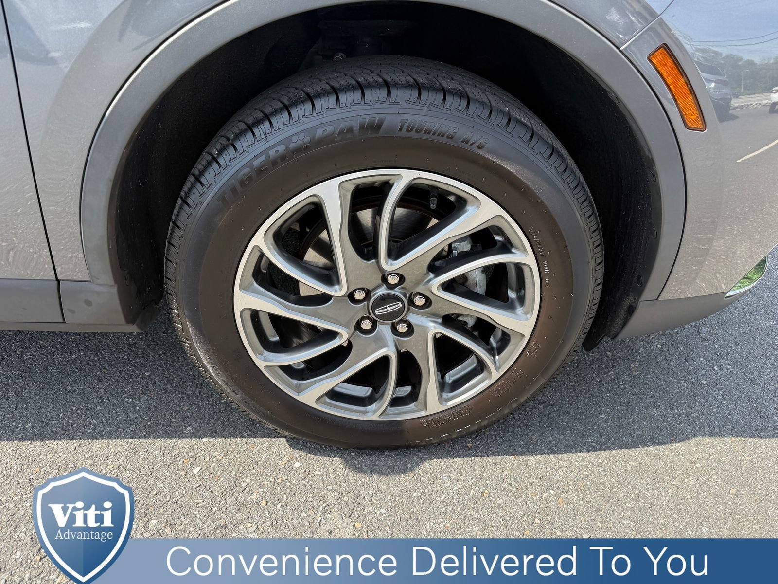 Used 2022 Lincoln Corsair AWD w/ Equipment Group 101A image 15