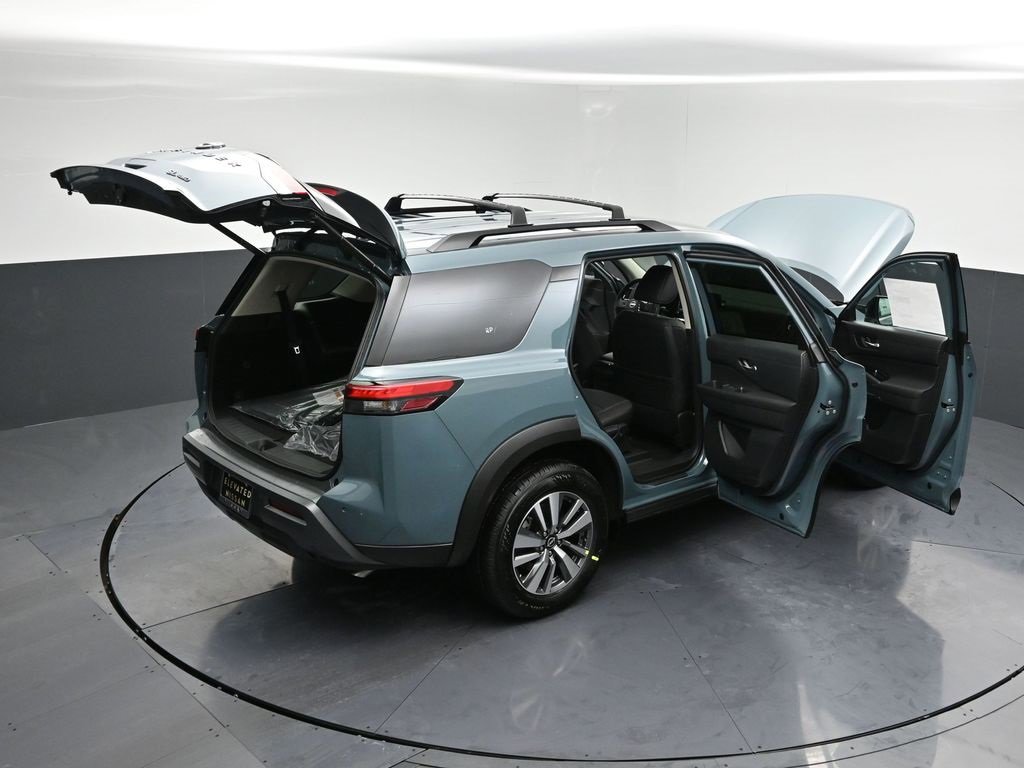 New 2026 Nissan Pathfinder SL image 35