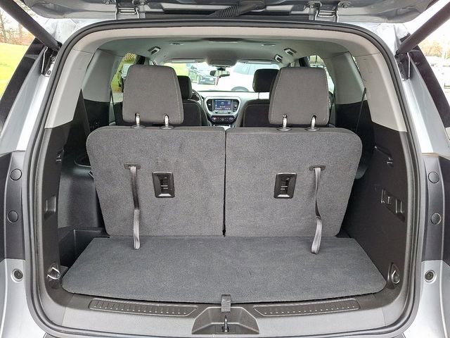 Used 2023 GMC Acadia SLE w/ Driver Convenience Package image 30