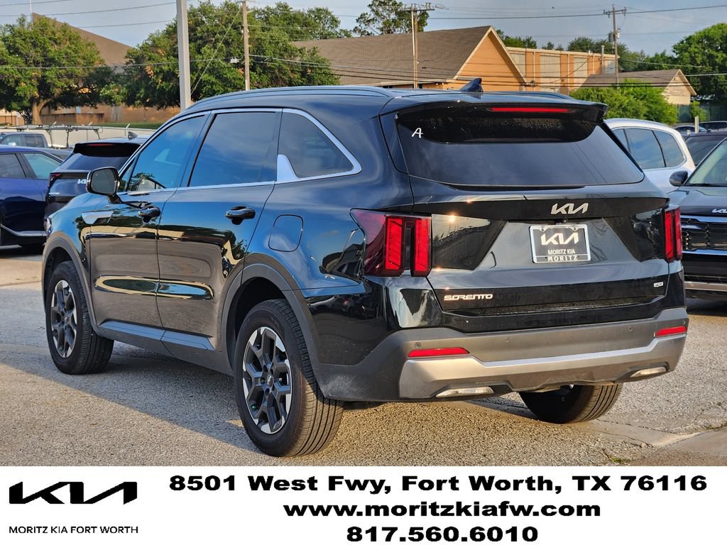 Certified 2025 Kia Sorento S AWD/4WD image 6