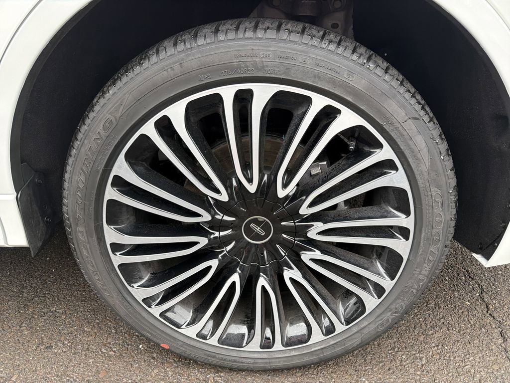 New 2025 Lincoln Aviator Black Label image 13