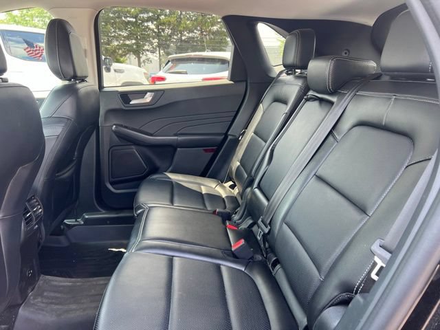 Used 2022 Ford Escape Titanium AWD/4WD image 17
