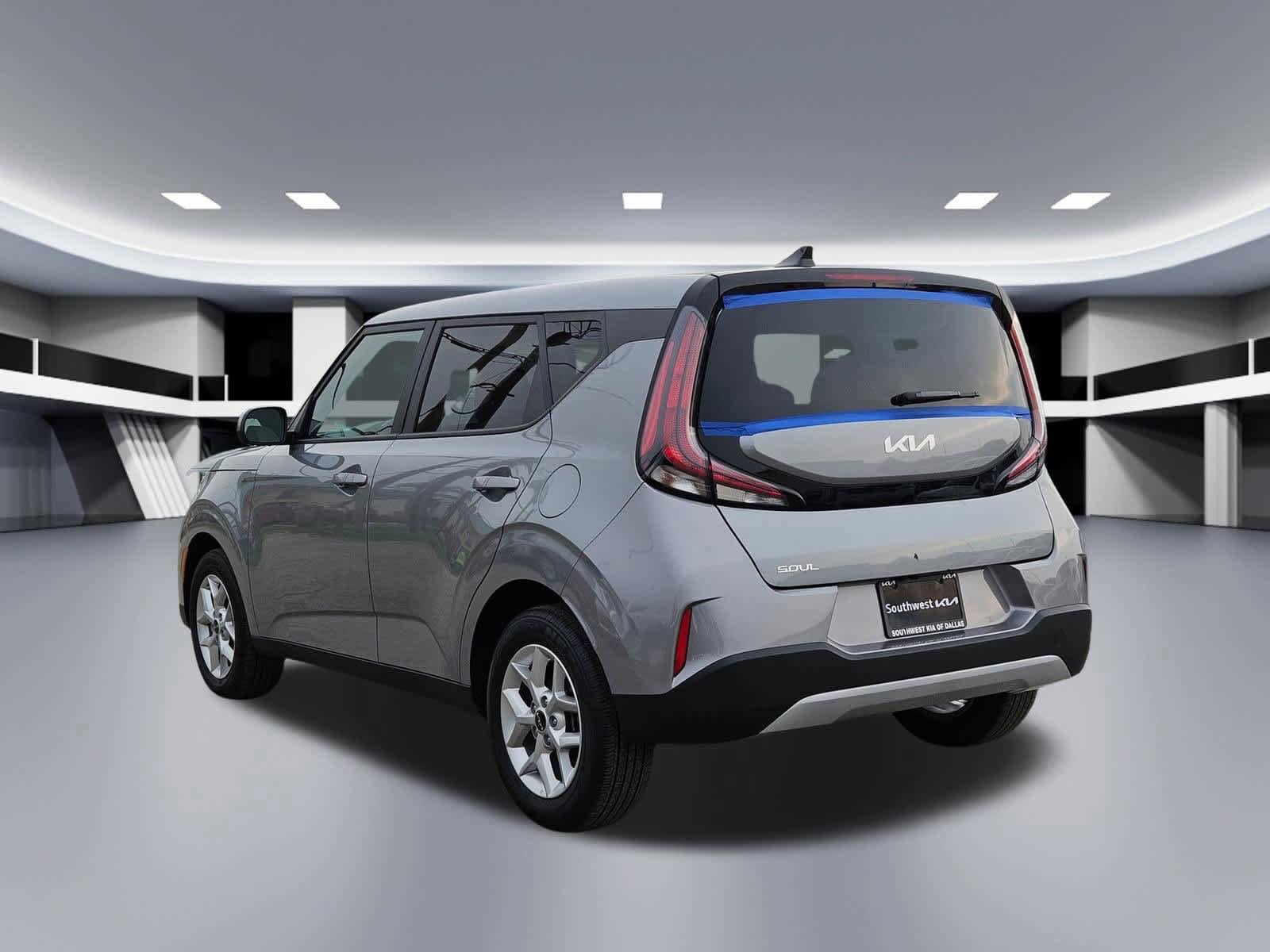 Certified 2025 Kia Soul LX FWD image 4
