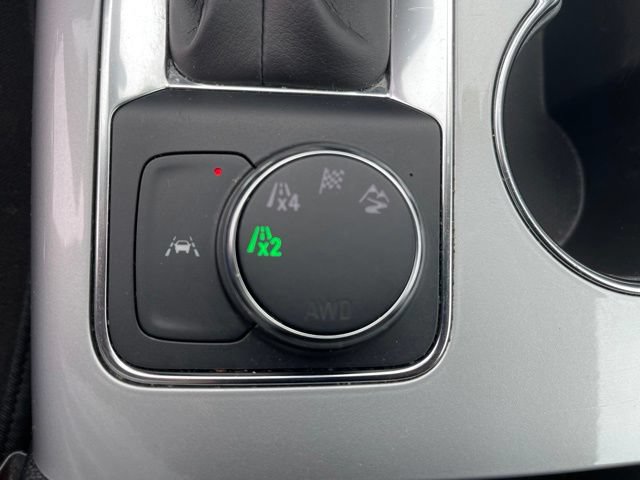 Used 2025 Chevrolet Blazer LT AWD/4WD image 18