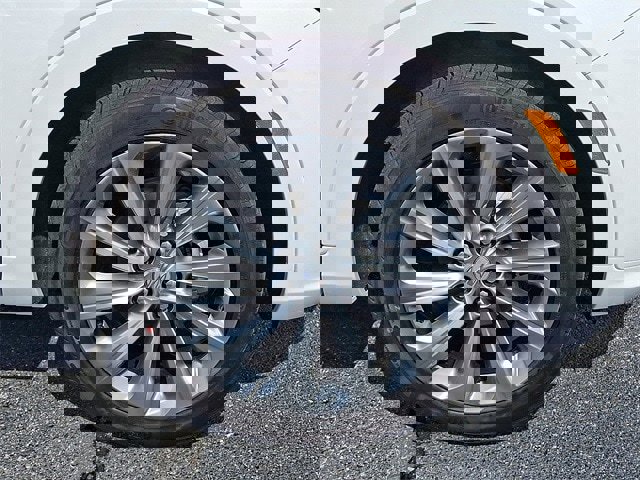 New 2025 Buick Envista Avenir image 6