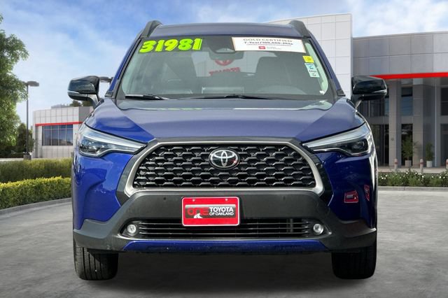 Certified 2025 Toyota Corolla Cross XLE FWD image 11