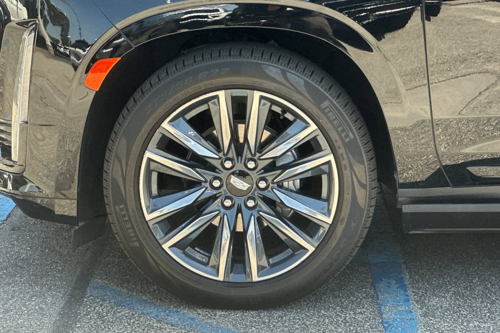 Used 2021 Cadillac Escalade ESV Sport Platinum AWD/4WD image 38