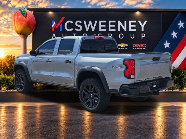Used 2024 Chevrolet Colorado Trail Boss w/ Advanced Trailering Package AWD/4WD image 3