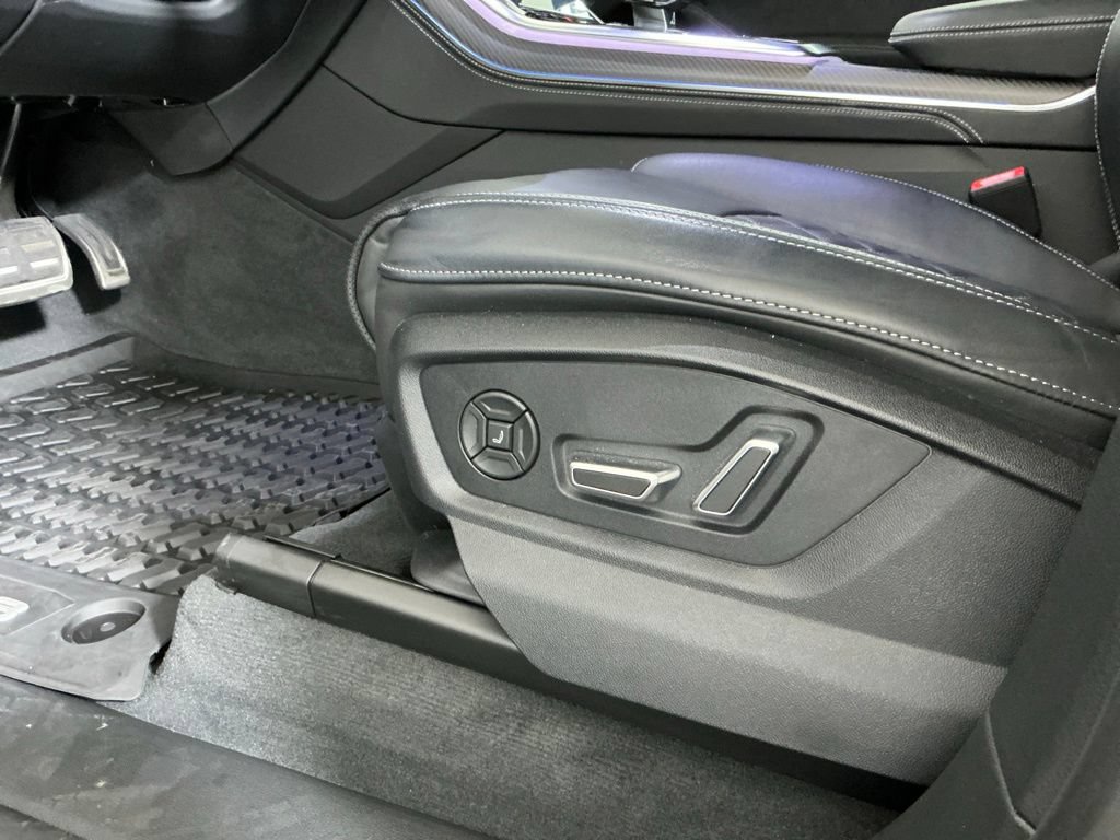 Used 2024 Audi SQ8 Prestige w/ Prestige Package AWD/4WD image 19