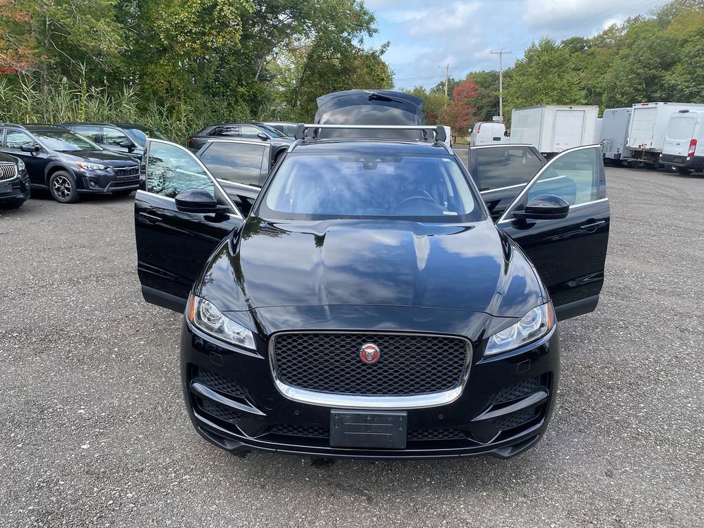 Used 2020 Jaguar F-PACE Premium image 30