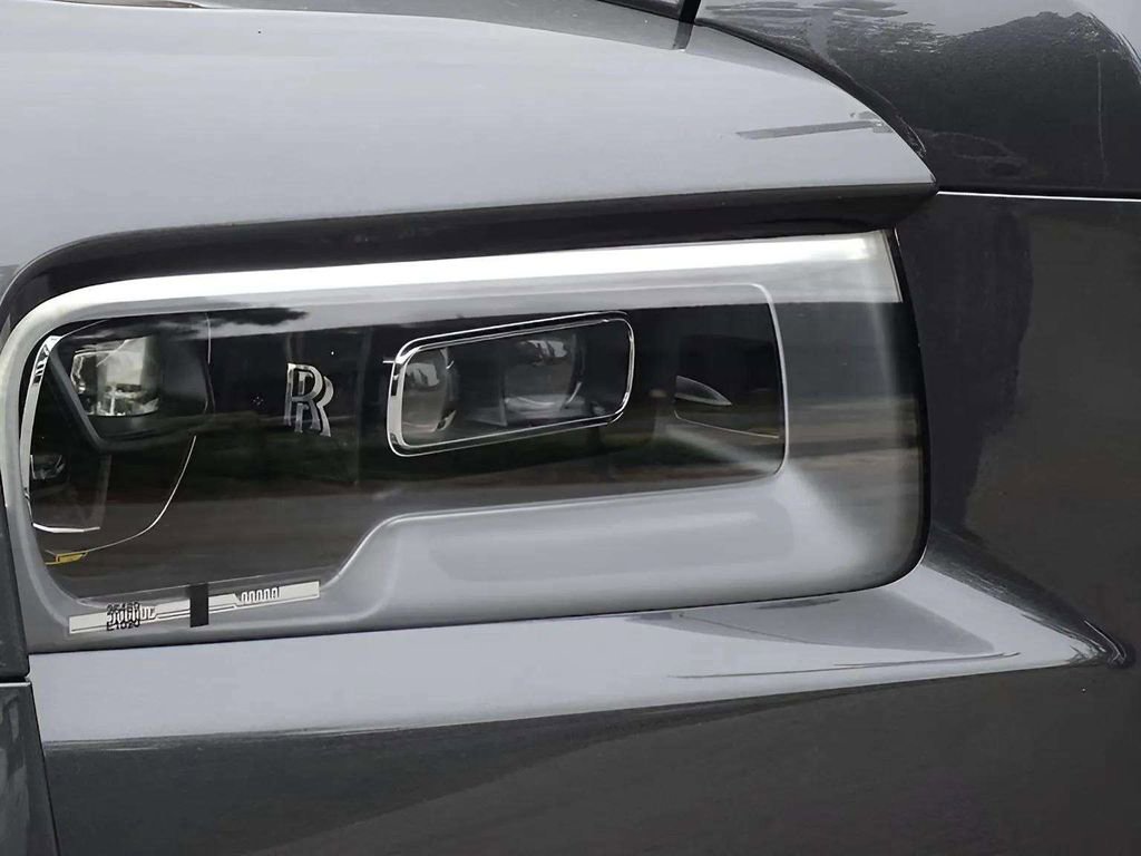 Certified 2023 Rolls-Royce Cullinan Black Badge w/ Driver's Package AWD/4WD image 21
