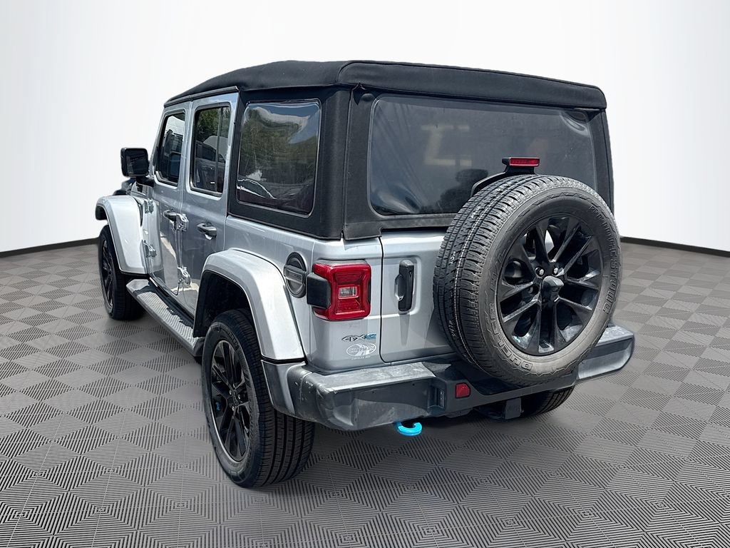 Used 2022 Jeep Wrangler Unlimited Sahara AWD/4WD image 8