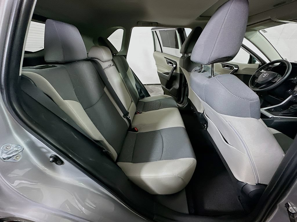 Used 2025 Toyota RAV4 XLE w/ Convenience Package FWD image 10