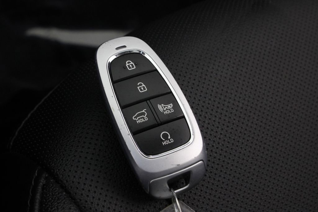 Certified 2024 Hyundai Tucson SEL w/ Convenience Package FWD image 32