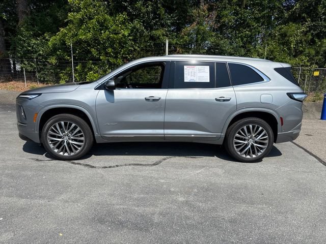 Used 2026 Buick Enclave Avenir w/ Super Cruise Package FWD video 2