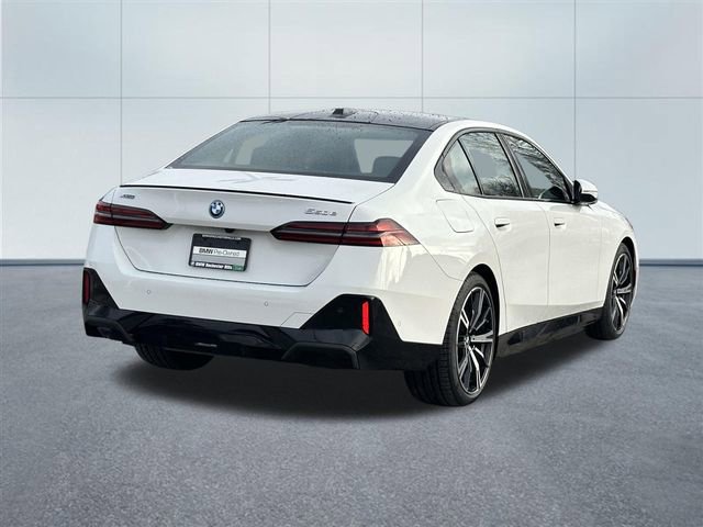 Used 2026 BMW 550e xDrive w/ Premium Package image 6