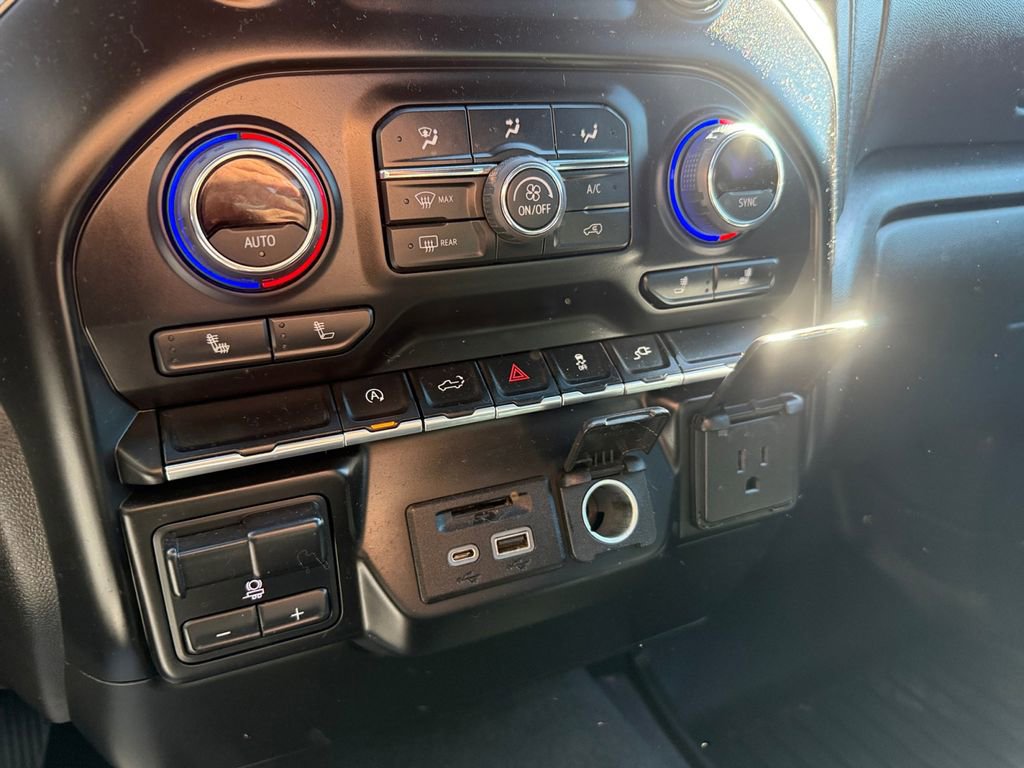 Used 2021 Chevrolet Silverado 1500 LT w/ Convenience Package II image 27