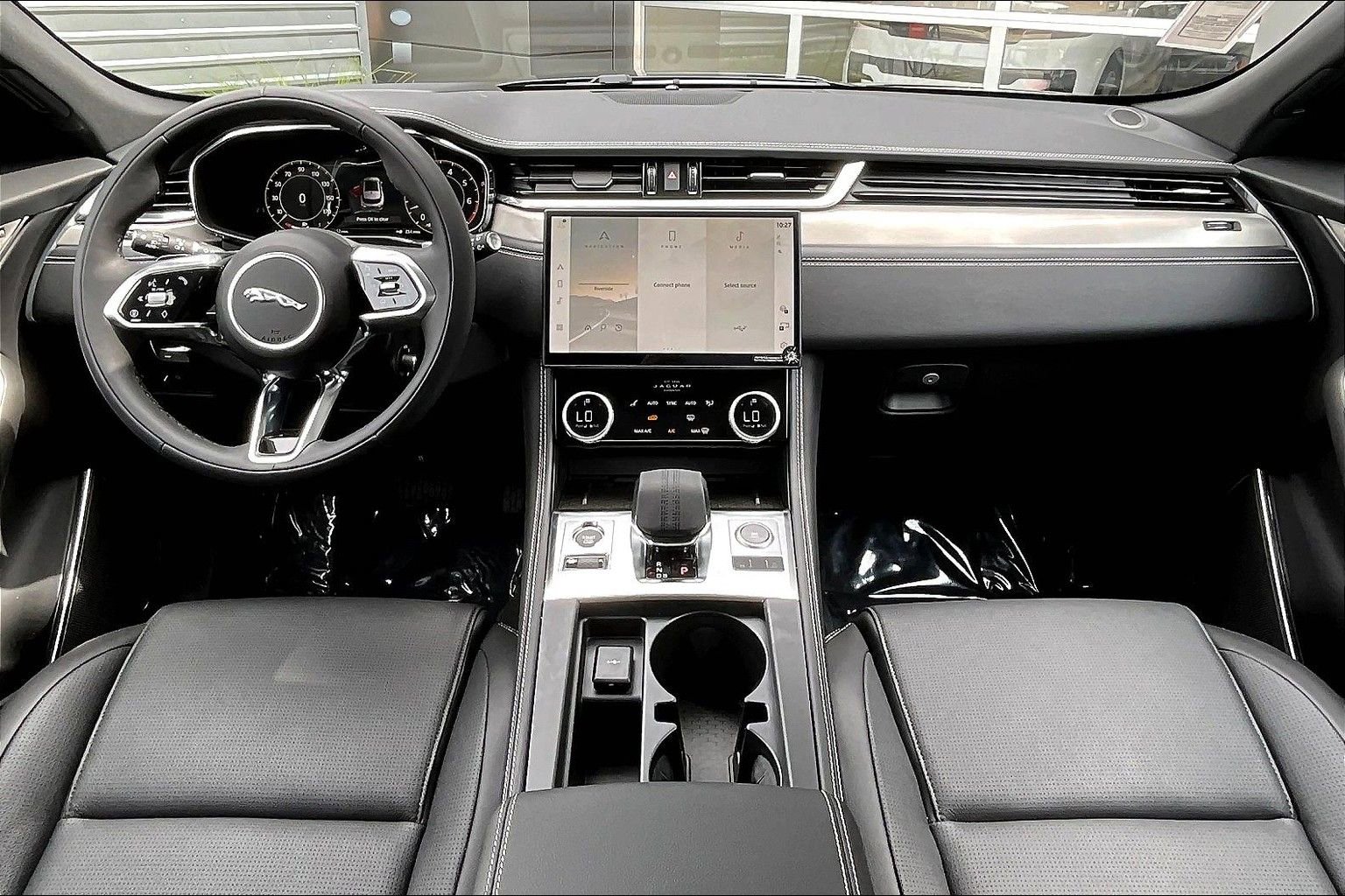 New 2026 Jaguar F-PACE R-Dynamic S image 5