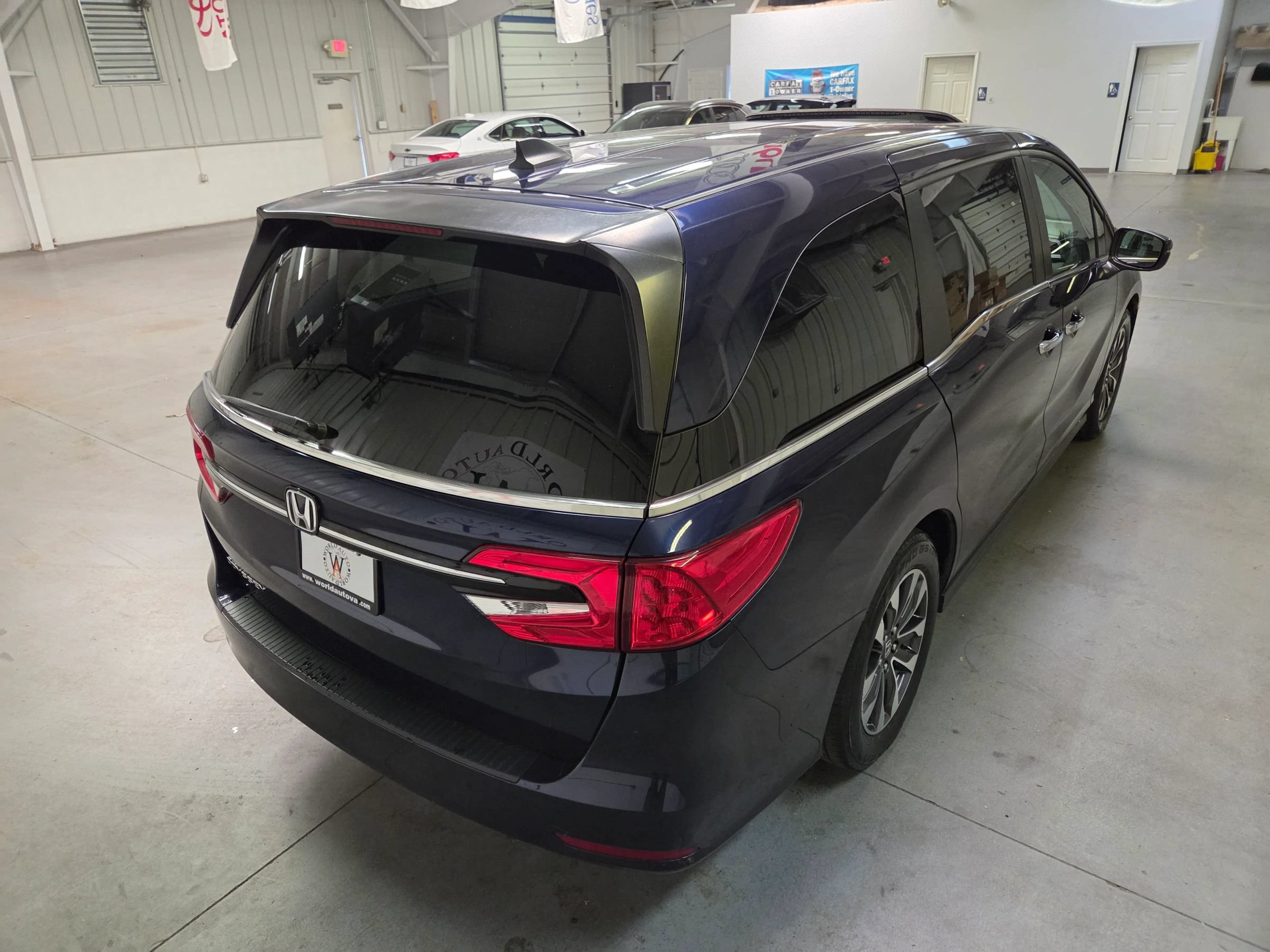 Used 2023 Honda Odyssey EX-L image 7