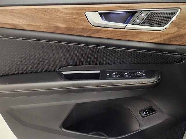 Used 2024 Volkswagen Atlas SE w/ Black Wheel Package image 23