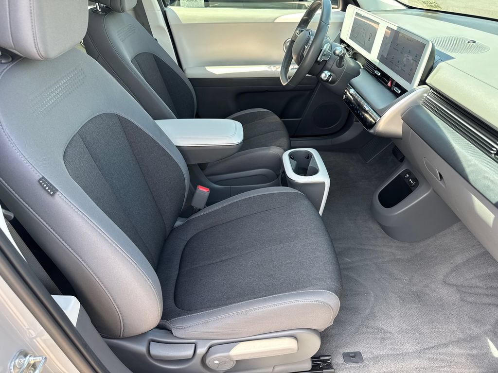 Used 2024 Hyundai Ioniq 5 SE RWD image 14
