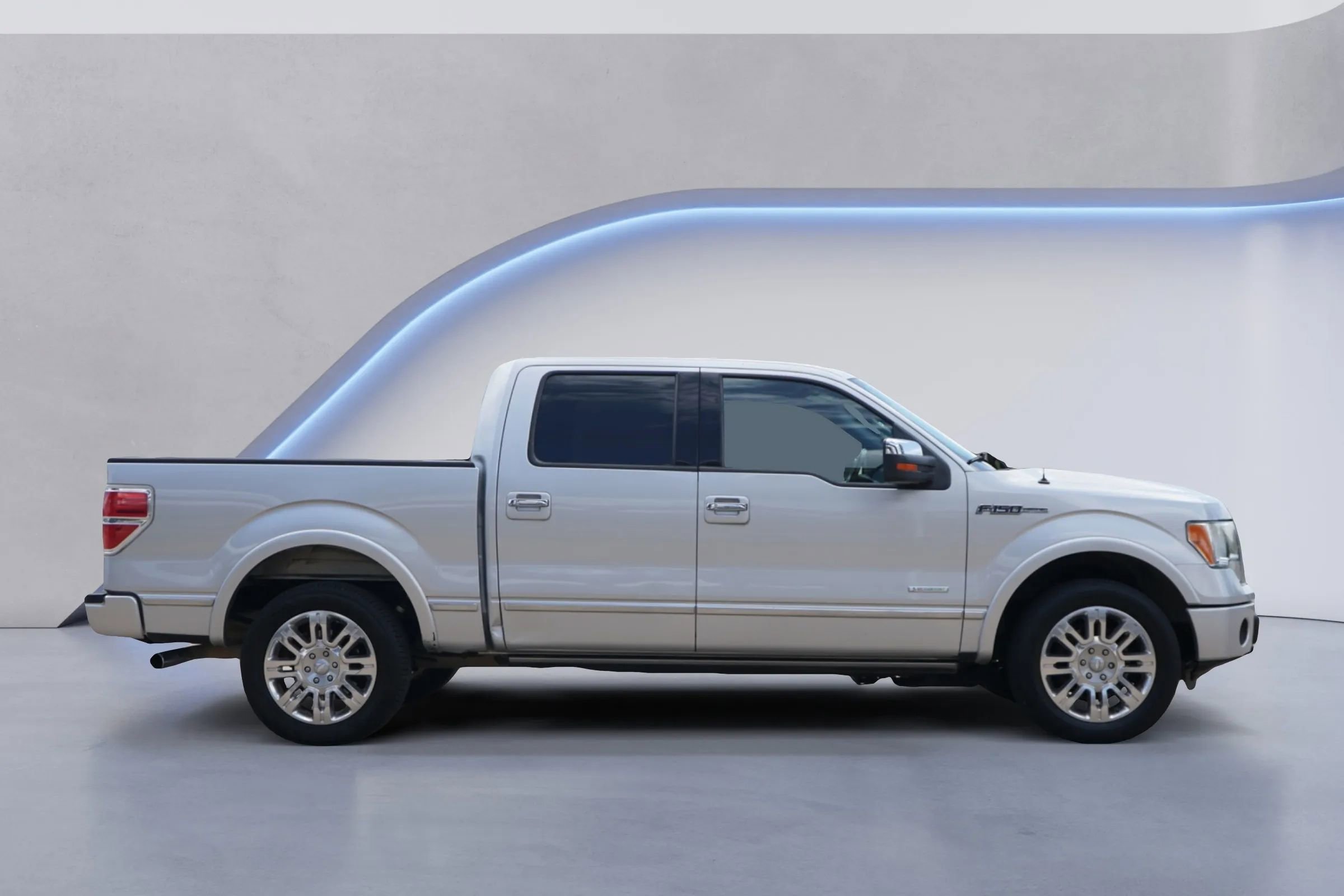 Used 2012 Ford F150 Platinum RWD image 10