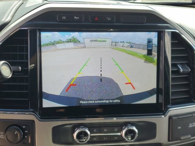 Used 2022 Ford F250 Lariat w/ Black Appearance Package AWD/4WD image 24