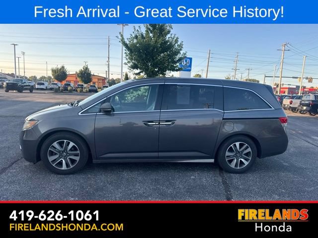 Used 2015 Honda Odyssey Touring video 1
