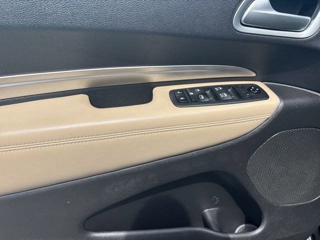 Used 2020 Dodge Durango SXT image 13