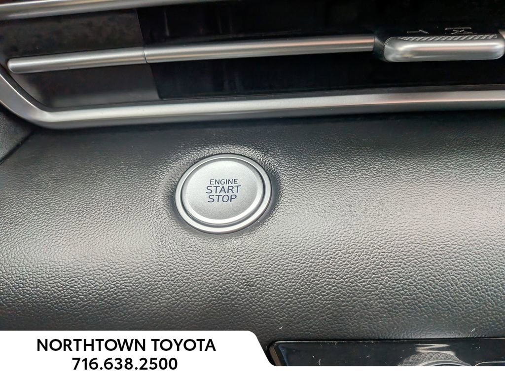 Used 2023 Hyundai Elantra SEL FWD image 18