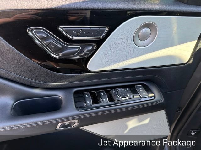 Used 2025 Lincoln Aviator Reserve w/ Equipment Group 201A AWD/4WD image 32
