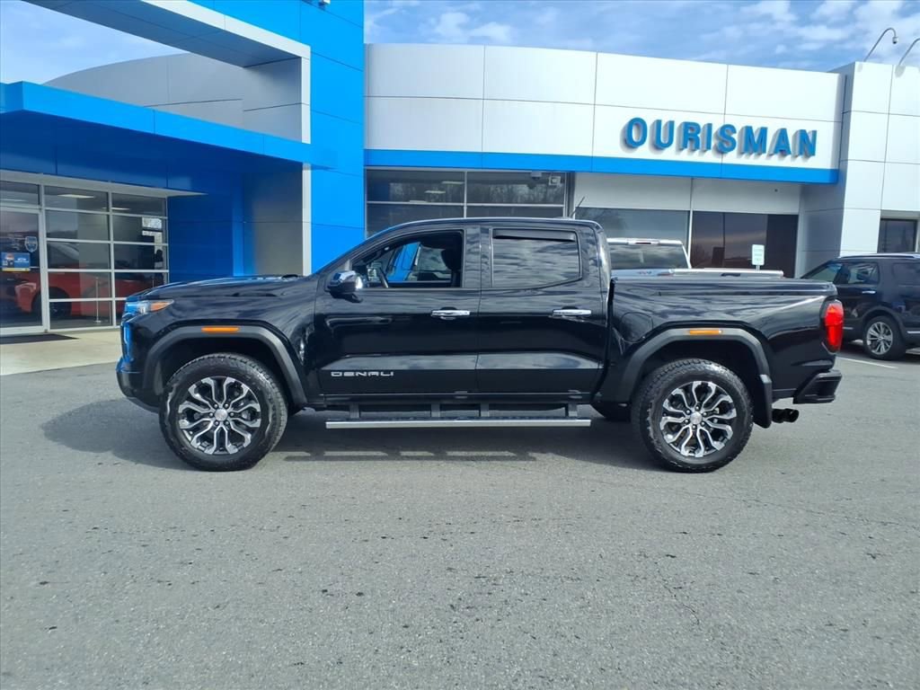 Certified 2024 GMC Canyon Denali image 5