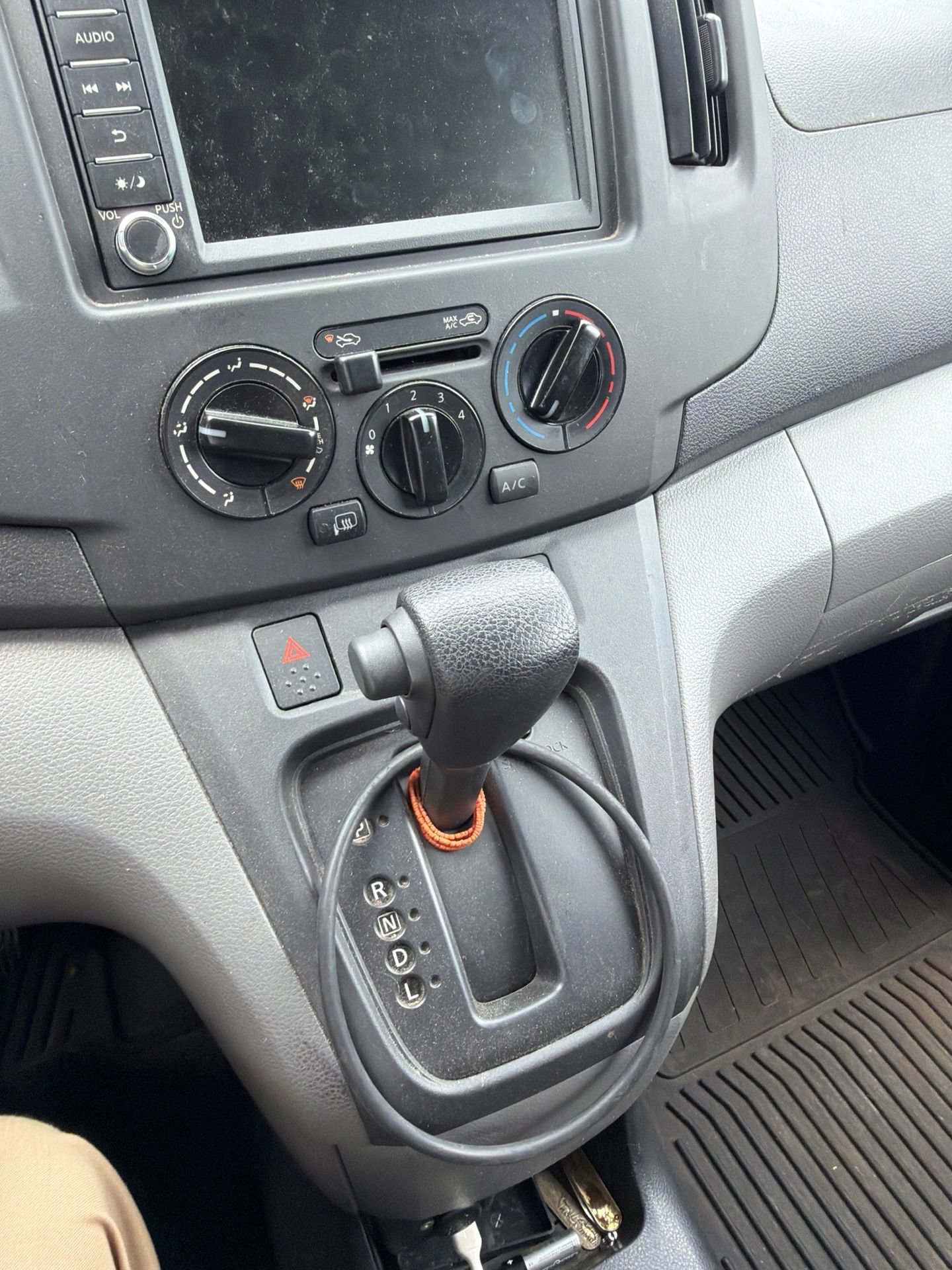 Used 2020 Nissan NV200 SV FWD image 10
